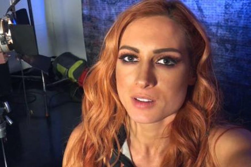 WWE ofrece un contrato por varios años a Becky Lynch
