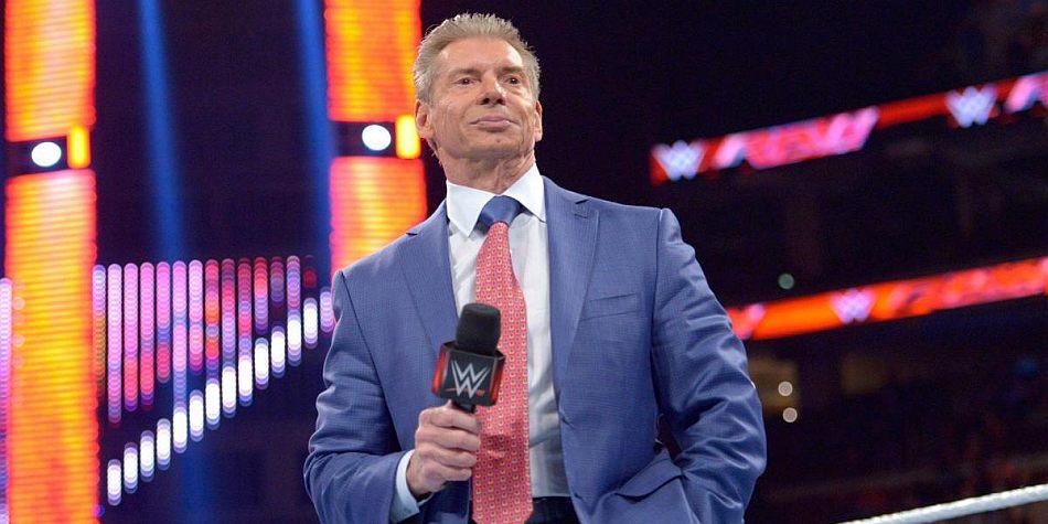 Vince McMahon vende partes de sus acciones
