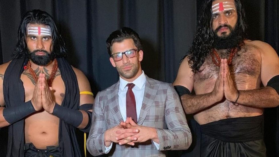 Robert Strauss forma un stable en NXT