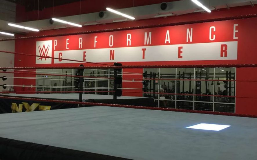 Se retrasa la llegada de algunos luchadores al Performance Center