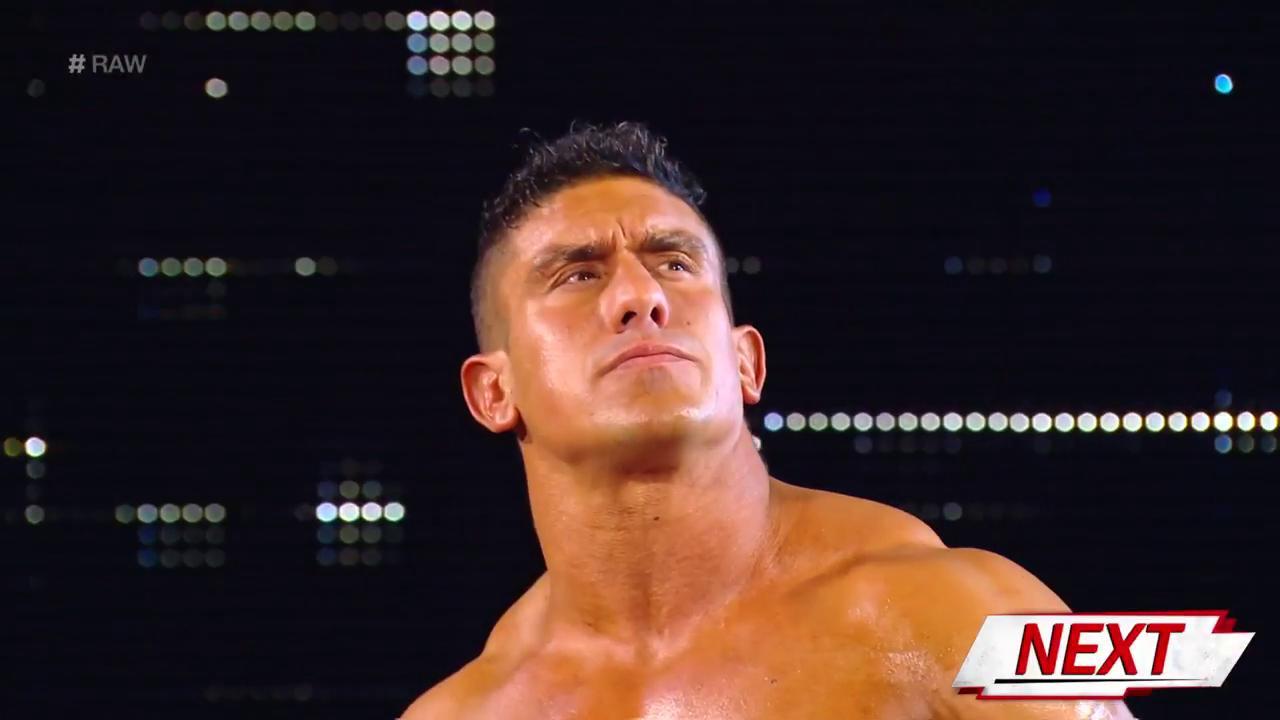 EC3 aparece en WWE RAW