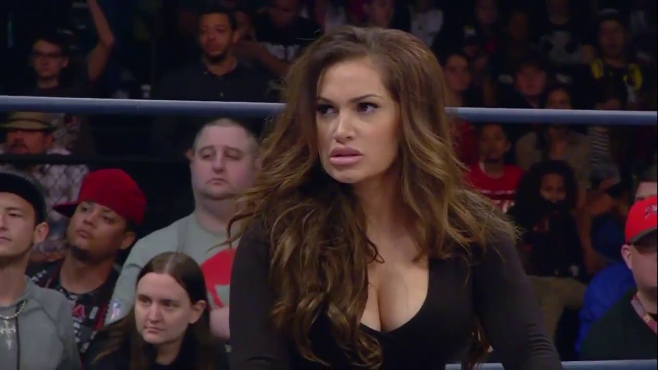 Reby Hardy insulta a Lio Rush