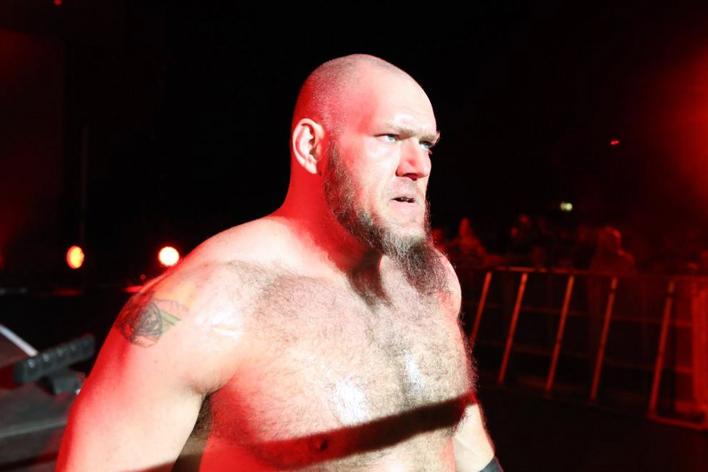 Primer combate anunciado para Lars Sullivan en WWE
