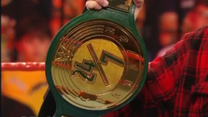 Mick Foley presenta el campeonato 24/7
