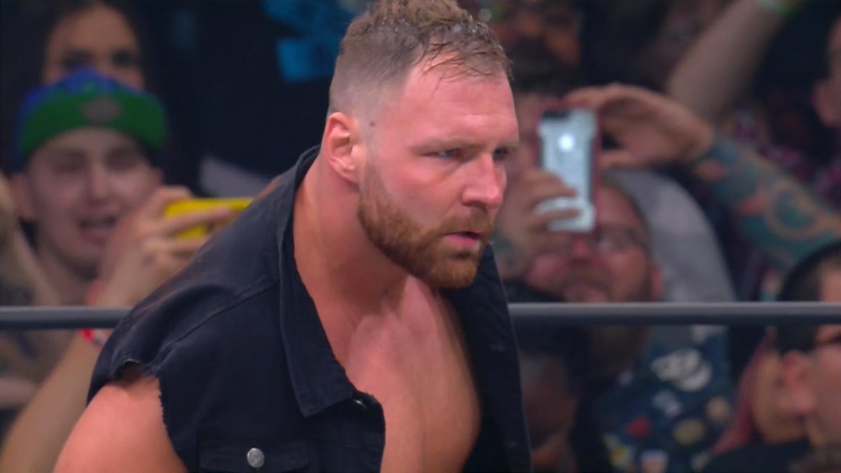 Jon Moxley compara la manera de hacer promos en AEW y WWE Jon Moxley AEW WWE