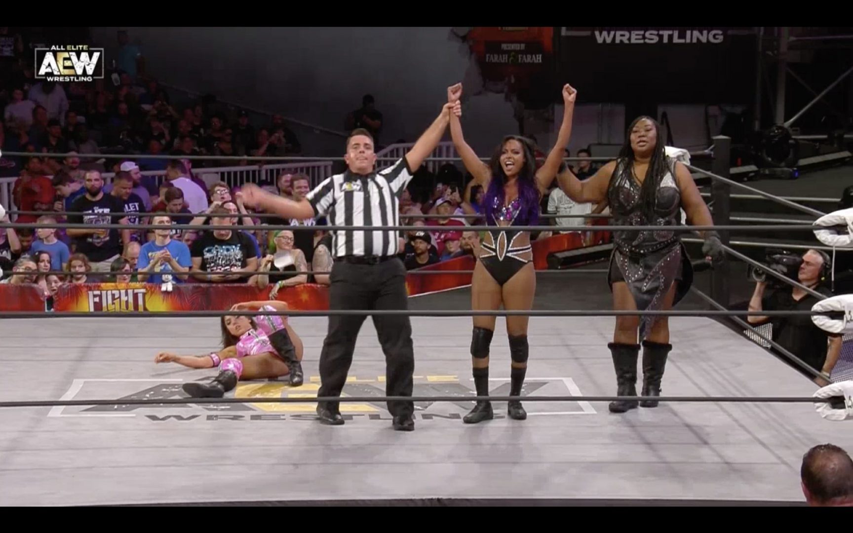 Brandi Rhodes derrota a Allie en AEW Fight For The Fallen Brandi Rhodes derrota a Allie en AEW Fight For The Fallen