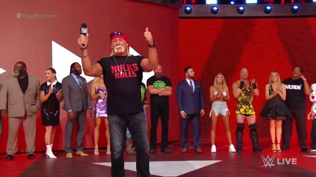 Hulk Hogan regresa en el WWE RAW Reunion