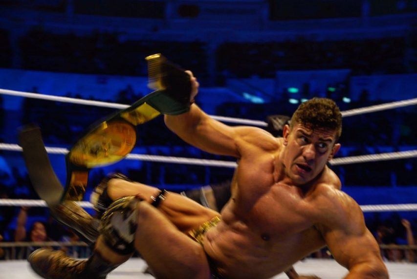 EC3 y R-Truth ganan el Campeonato 24/7 en el WWE Live de Manila EC3