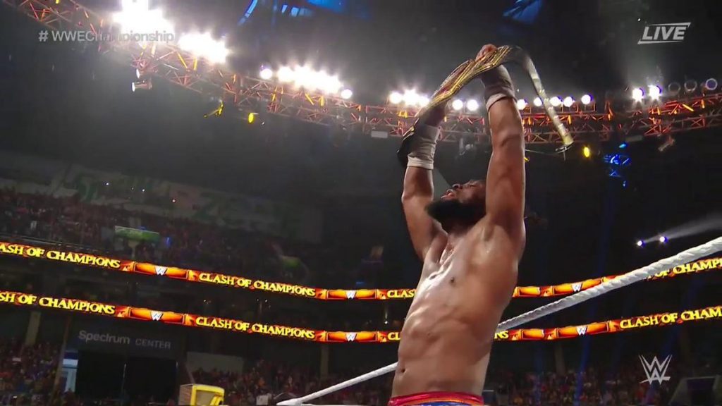 Kofi Kingston retiene el título de WWE en Clash of Champions