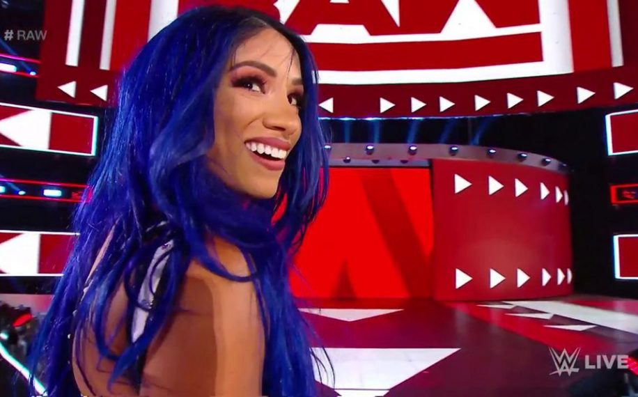 ¿Ha firmado Sasha Banks un nuevo contrato con WWE?