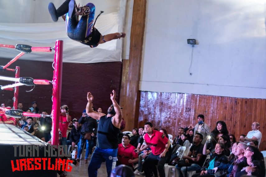 Equipos de Lucha Libre se toma el SOFA: wrestling colombiano Equipos de Lucha Libre se toma el SOFA: wrestling colombiano