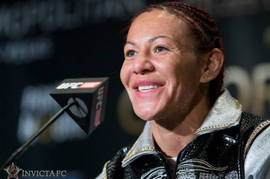 Cris Cyborg podría buscar un combate en WrestleMania 36