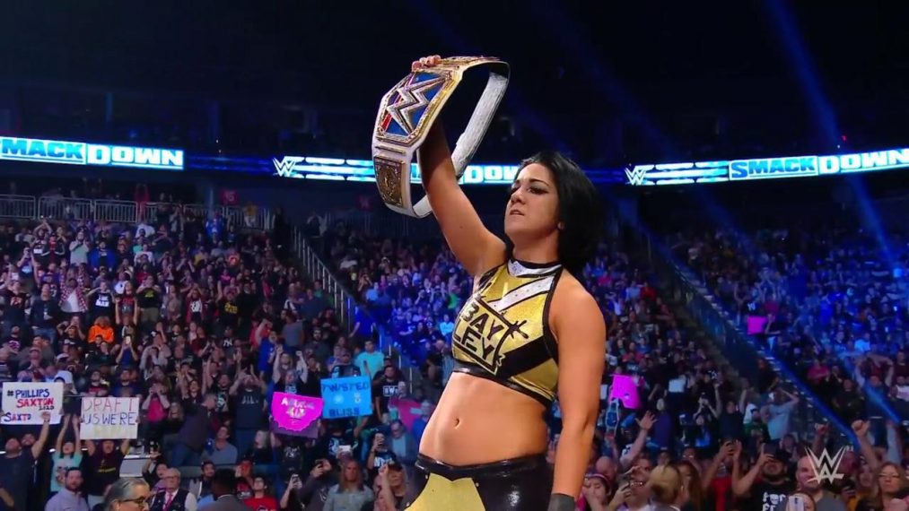Bayley obtiene el Campeonato Femenino en SmackDown Bayley SmackDown