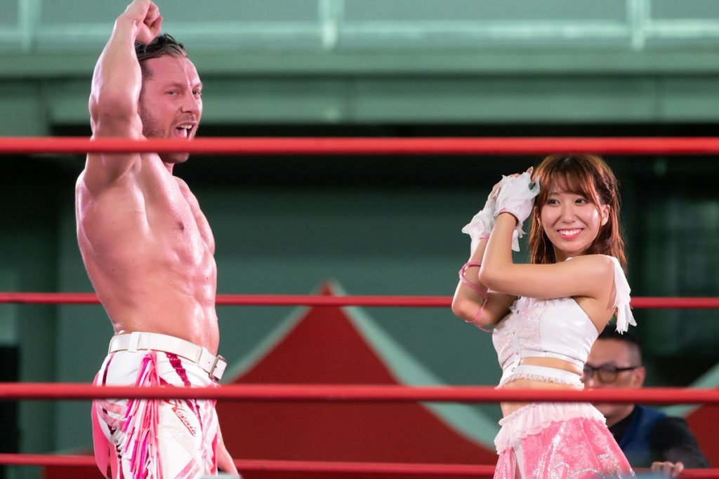 Riho y Kenny Omega aparecen en DDT