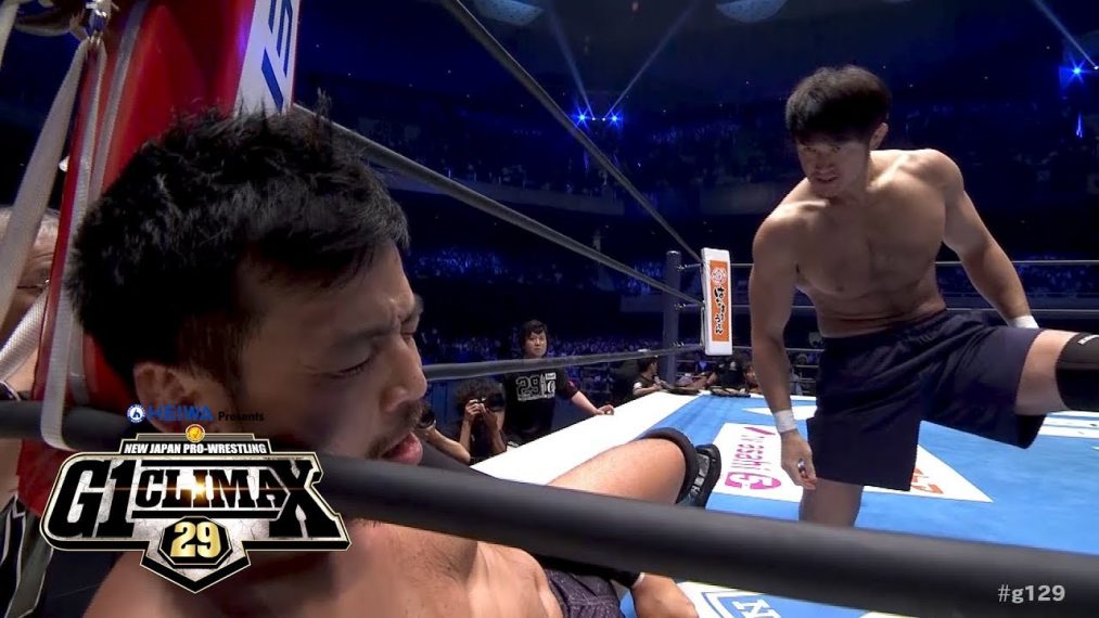 Shibata y KENTA se acercan a un combate