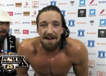 Jay White doble campeón