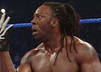 Booker T parece seguir con su deseo de participar en Royal Rumble
