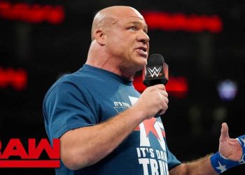 Kurt Angle alaba la figura heel de King Corbin