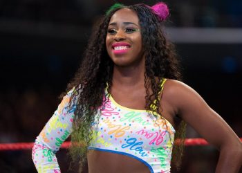Se anuncia la primera aparición pública de Naomi tras ser suspendida por WWE