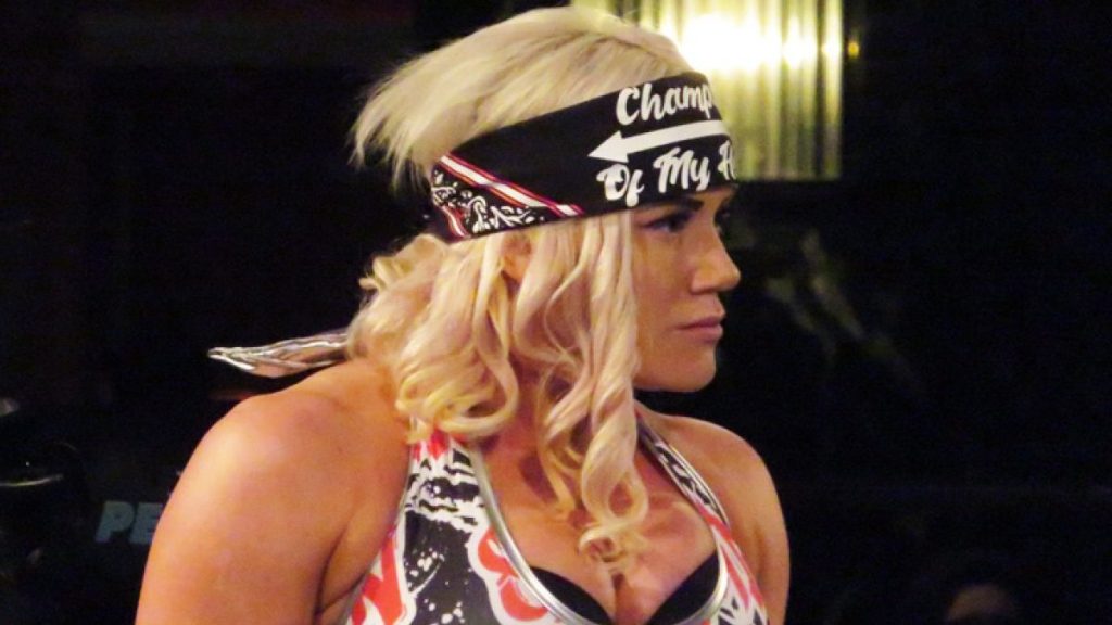 Taya Valkyrie quiere luchar ante Charlotte Flair