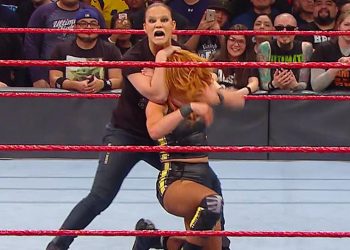 Becky Lynch Shayna Baszler