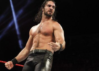 Seth Rollins reta a Hulk Hogan a un combate en WrestleMania 37