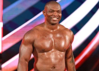 Shelton Benjamin renueva su contrato con WWE