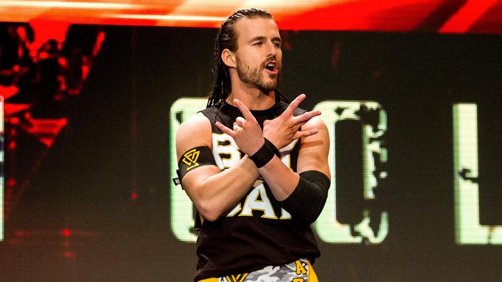 Adam Cole contrato WWE