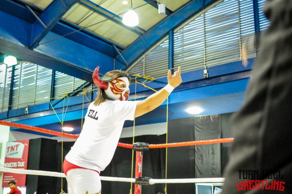 Turn Heel Wrestling entrevista al Toro - luchador colombiano