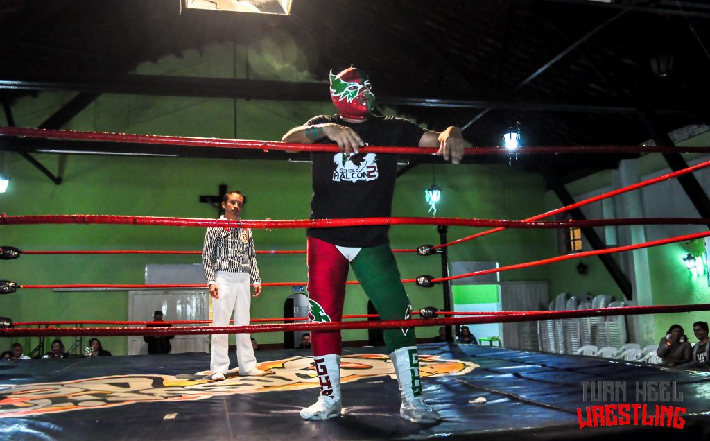 Turn Heel Wrestling entrevista a Gemelo Halcón 2 - Lucha libre colombiana