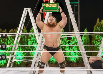 Otis Últimas novedades sobre Otis y el maletín Money in the Bank