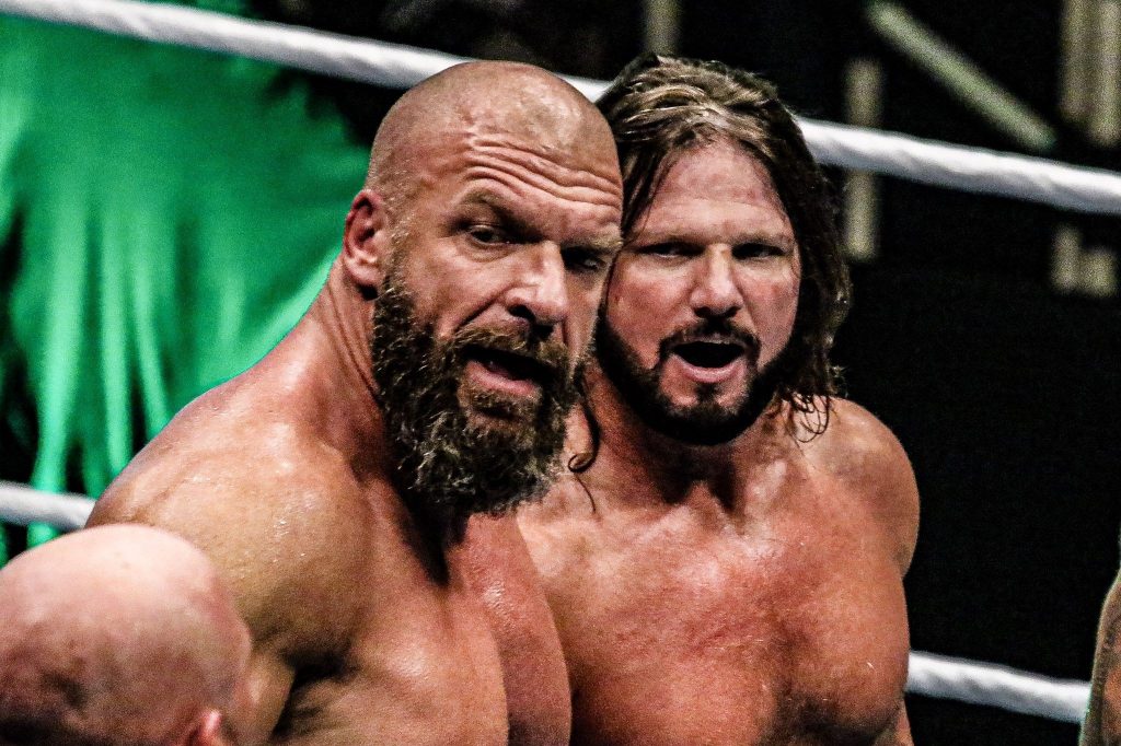 AJ Styles dispuesto a retirar a Triple H