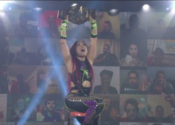 Io Shirai retiene el Campeonato Femenino de NXT en Halloween Havoc