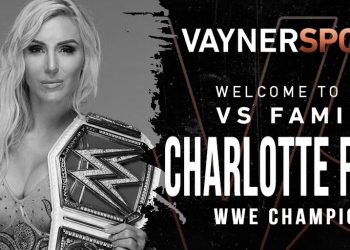 Charlotte Flair firma con VaynerSports