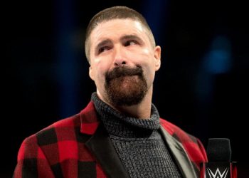 Mick Foley y Vince McMahon habrían mantenido una reunión secreta