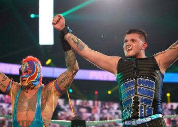 Rey Mysterio habla de ganar los Campeonatos por Parejas con Dominik