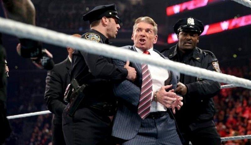 UHEP #36 - Audiencias, espionaje y registros policiales en WWE