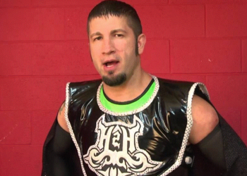 Shane Helms y Finlay regresan a WWE