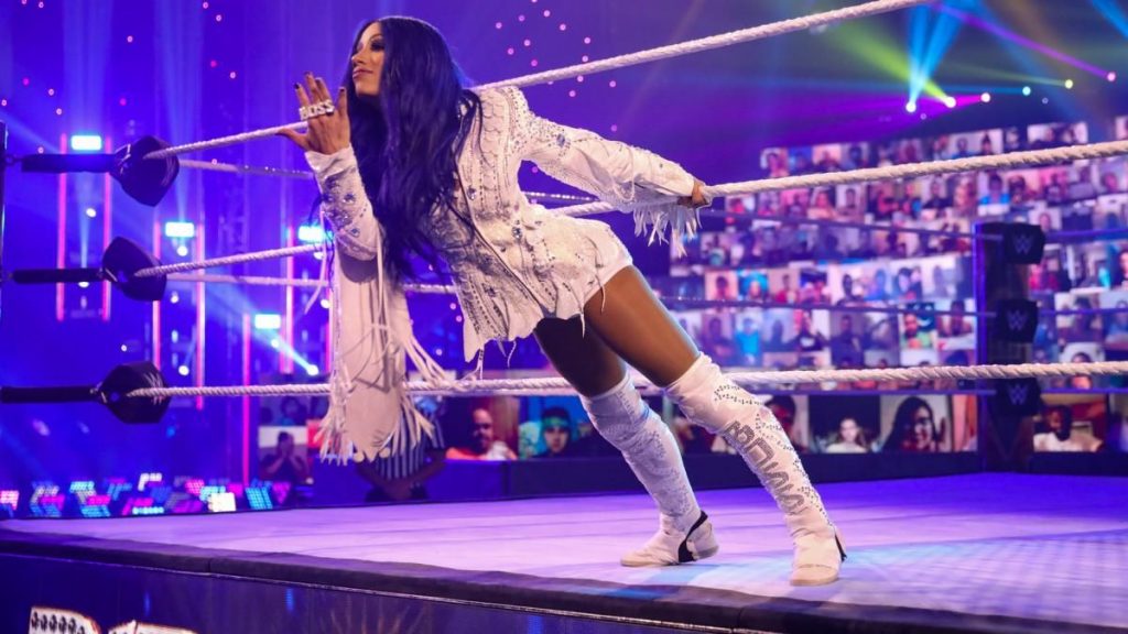 Sasha Banks: "Me veo en el evento estelar de WrestleMania con Nicki Minaj, Charlotte Flair o Bayley"