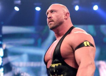 Ryback acusa a Triple H y John Cena de diferentes escándalos no públicos
