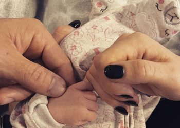 Becky Lynch anuncia el nacimiento de su hija