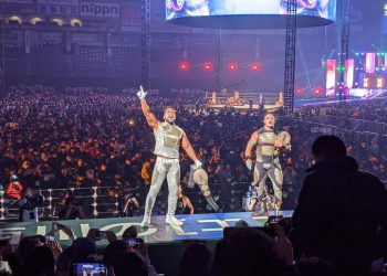Guerrillas of Destiny consiguen los Campeonatos por Parejas IWGP en Wrestle Kingdom 15