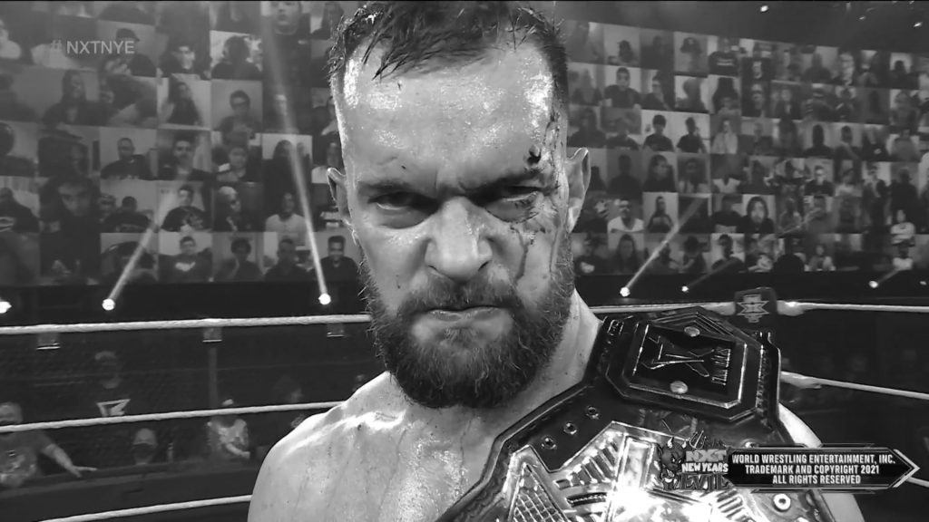 Finn Balor retiene el Campeonato de NXT en New Year's Evil