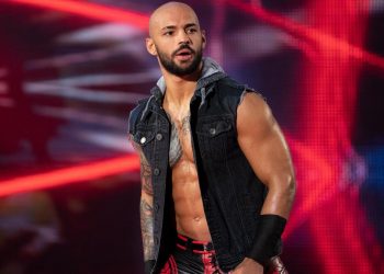 Booker T critica el trato que tiene WWE con Ricochet