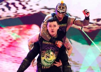 Dominik Mysterio podría volverse un ‘heel’ enmascarado