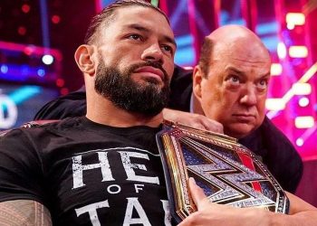 Roman Reigns y Paul Heyman en SmackDown