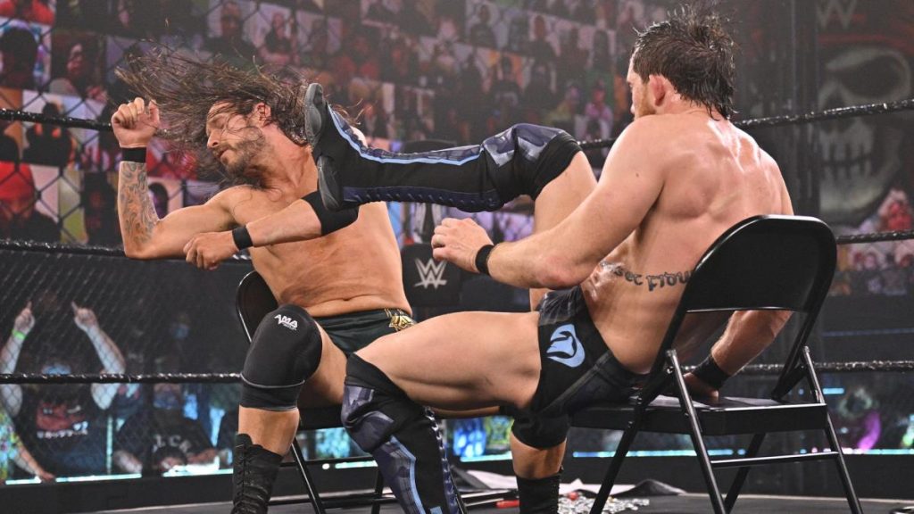 Adam Cole y Kyle O'Reilly en su Unsanctioned Match de NXT TakeOver: Stand & Deliver