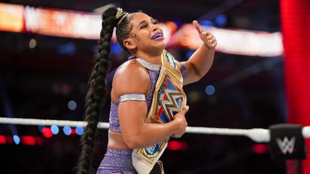 Bianca Belair consiguiendo su primer título en WWE