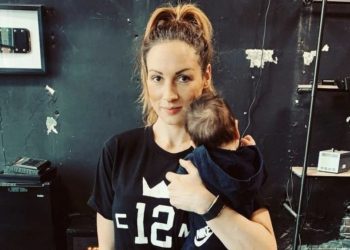 Becky Lynch y su hija Roux