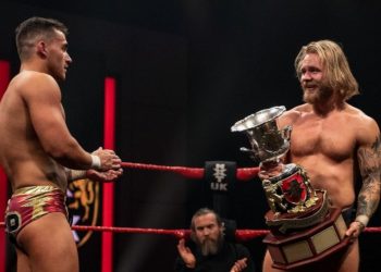 Tyler Bate gana la Heritage Cup